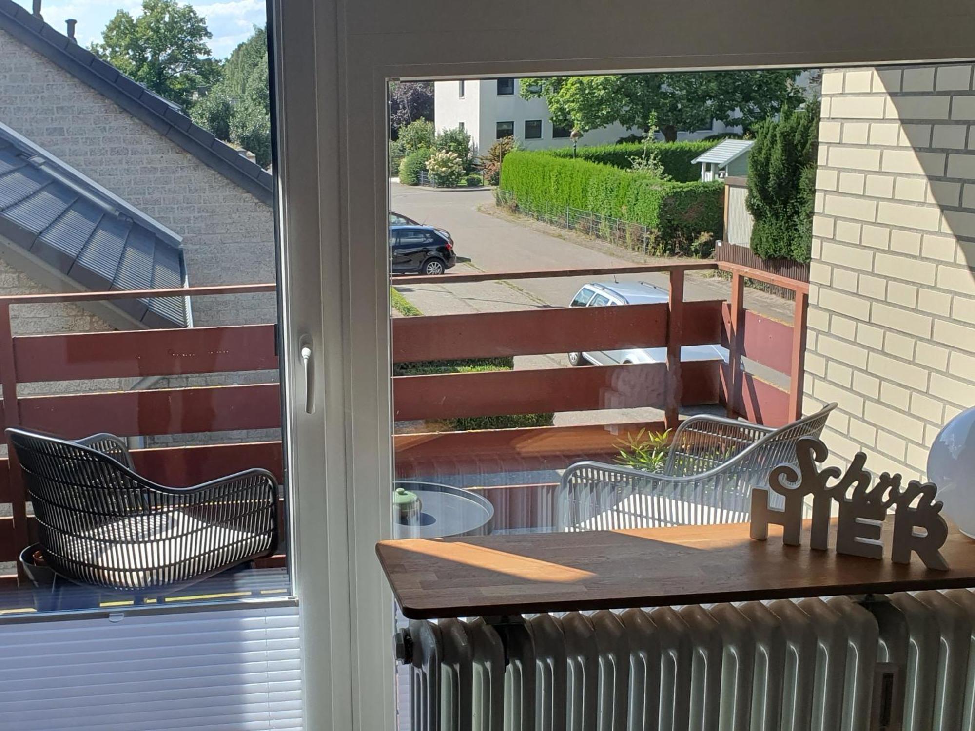 --Renoviert-- Ruhige 1-Zimmer Einliegerwohnung Mit Kueche Und Bad In Grossburgwedel 외부 사진